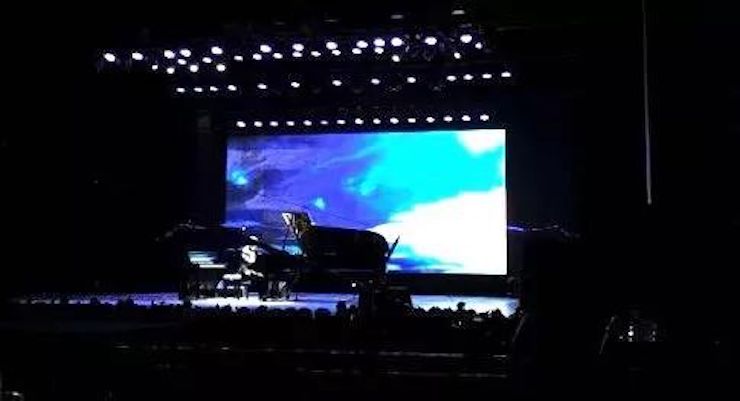 J9九游会艺术家宋思衡“80后的时光机”多媒体音乐会内蒙古巡演圆满落幕